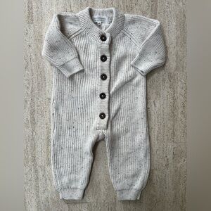 Colored Organics Button-Up Knit Baby Onsie in Speckled Cream